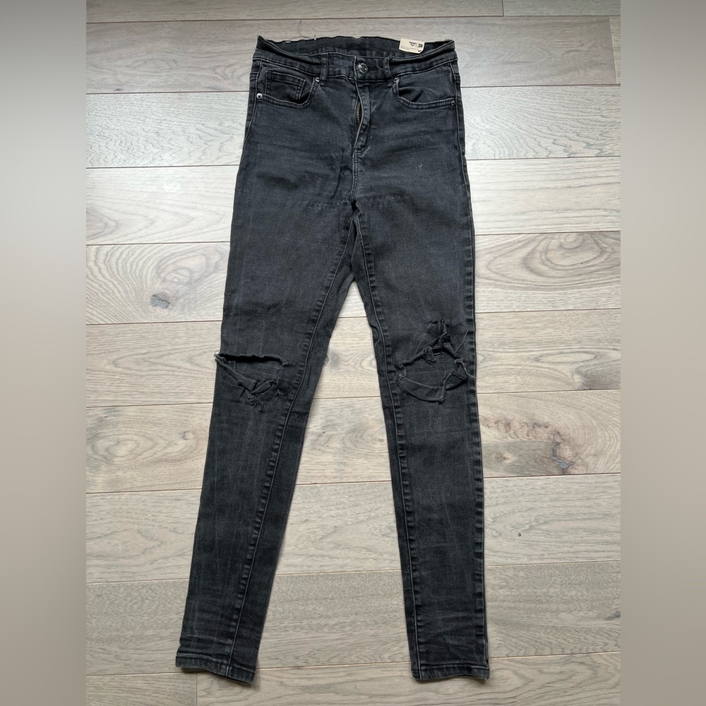 Levi’s Black Distressed Women's Jeans